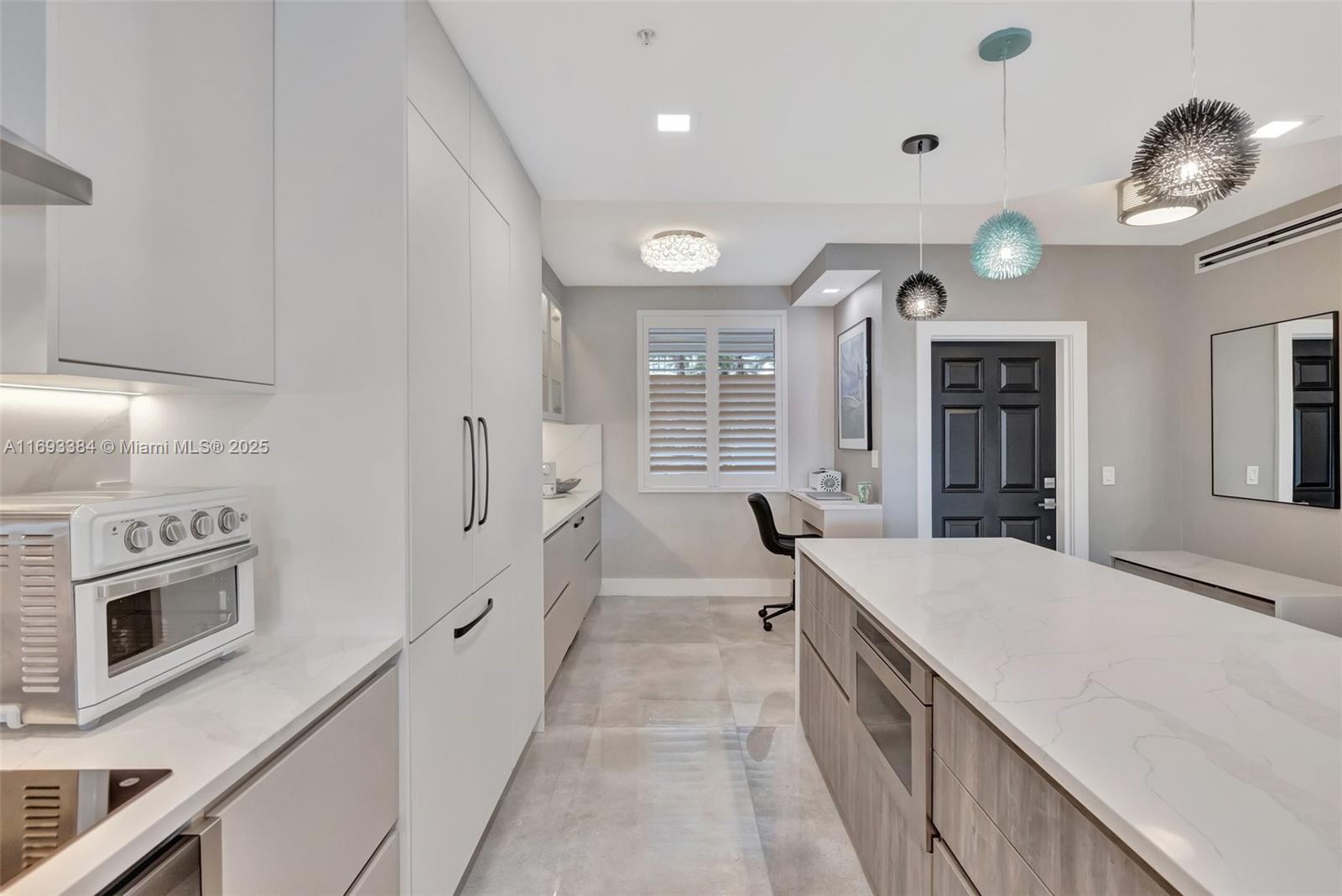 POINTE AT POMPANO BEACH - Residential