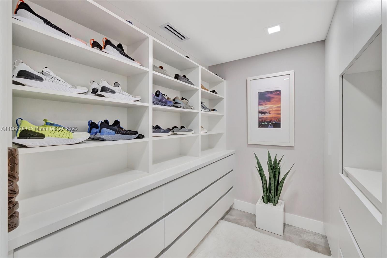 POINTE AT POMPANO BEACH - Residential