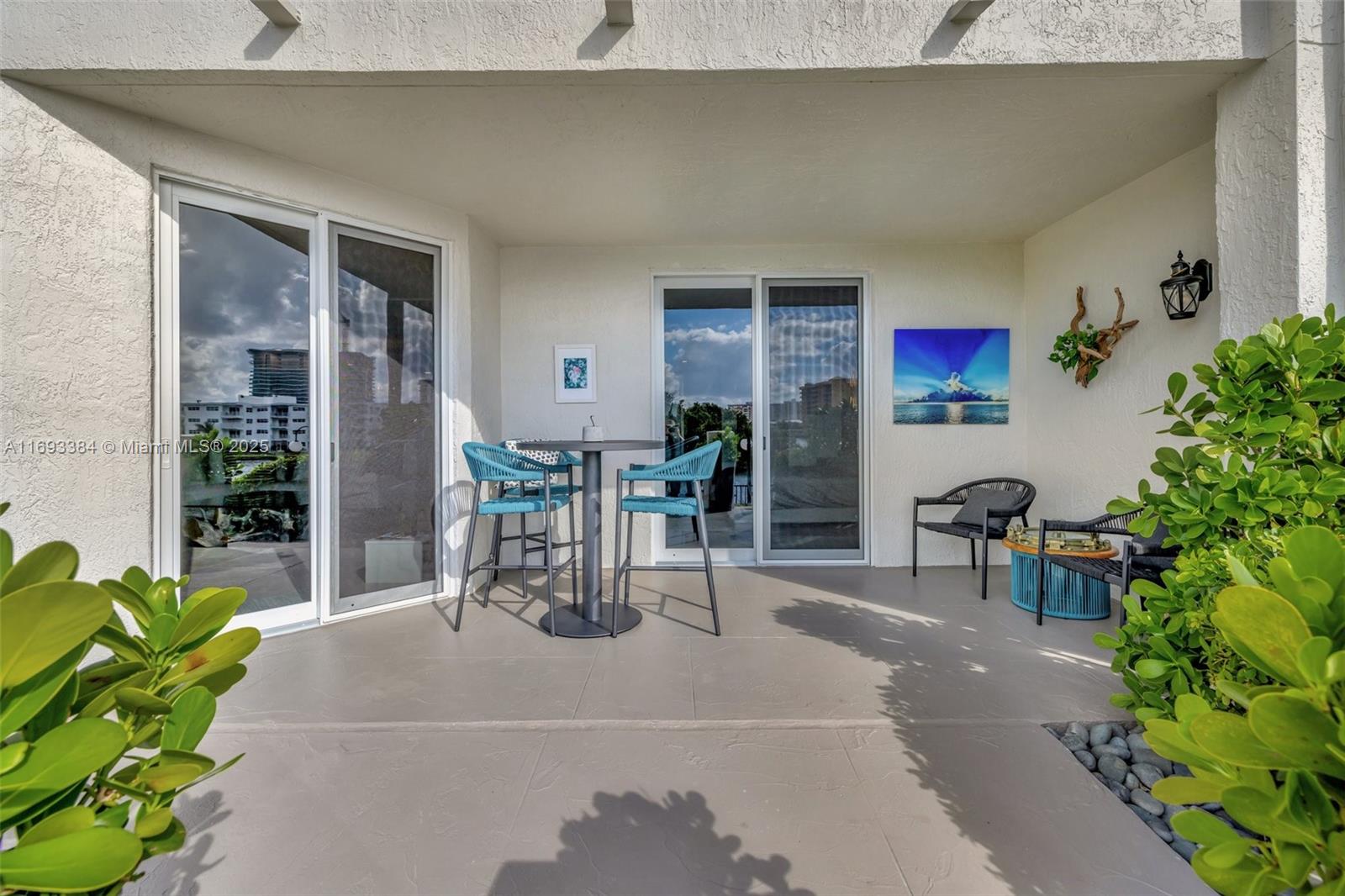 POINTE AT POMPANO BEACH - Residential