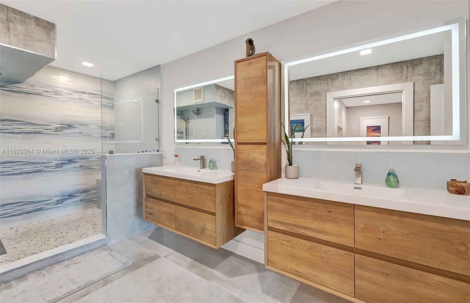 POINTE AT POMPANO BEACH - Residential