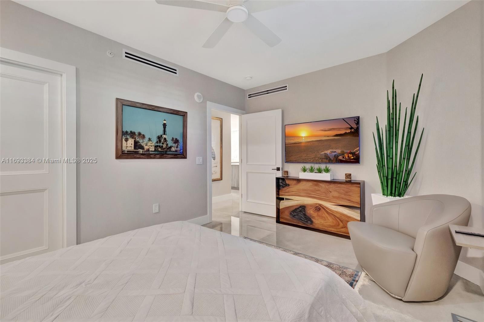 POINTE AT POMPANO BEACH - Residential