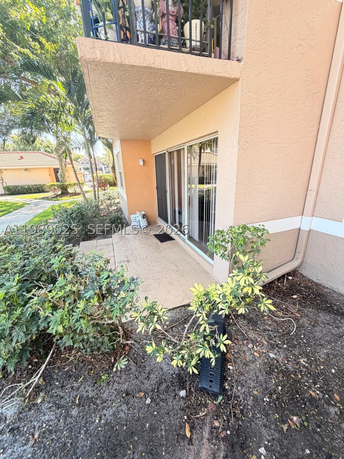 8821 Wiles Rd 108, Coral Springs FL 33067