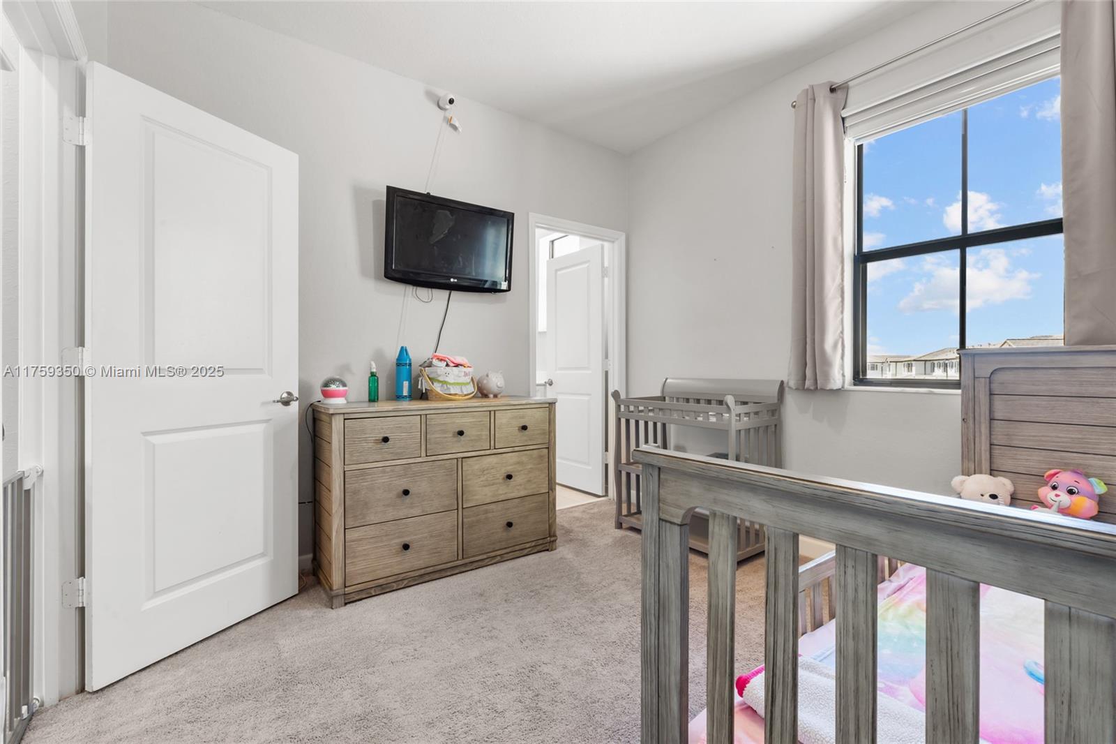 ENCLAVE SOUTH PHASE 2 - Residential