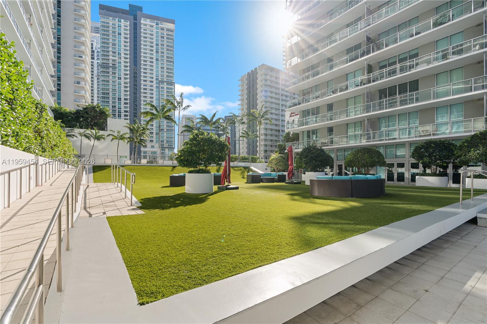THE AXIS ON BRICKELL II C - Residential Lease