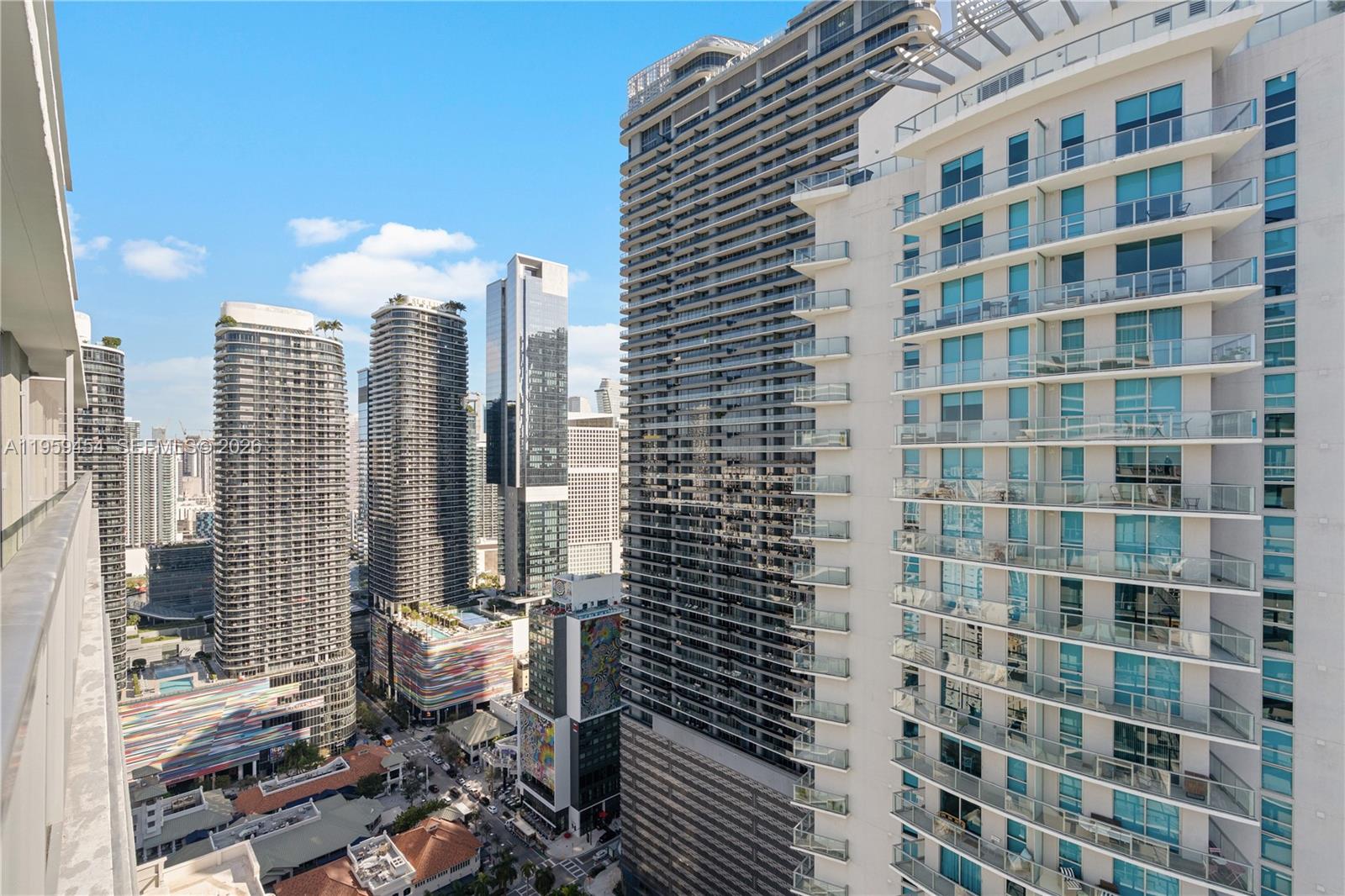 THE AXIS ON BRICKELL II C - Residential Lease