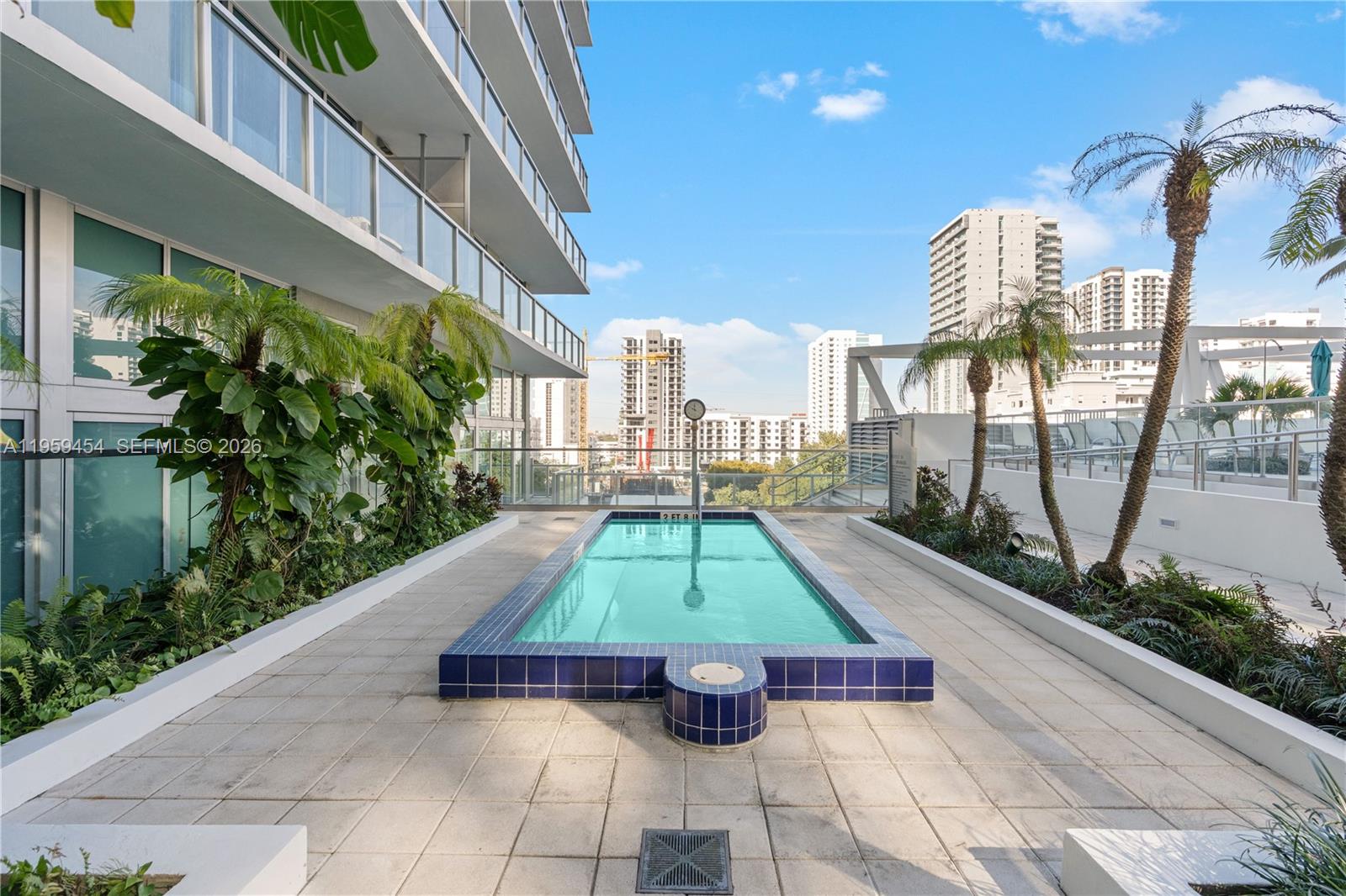 THE AXIS ON BRICKELL II C - Residential Lease