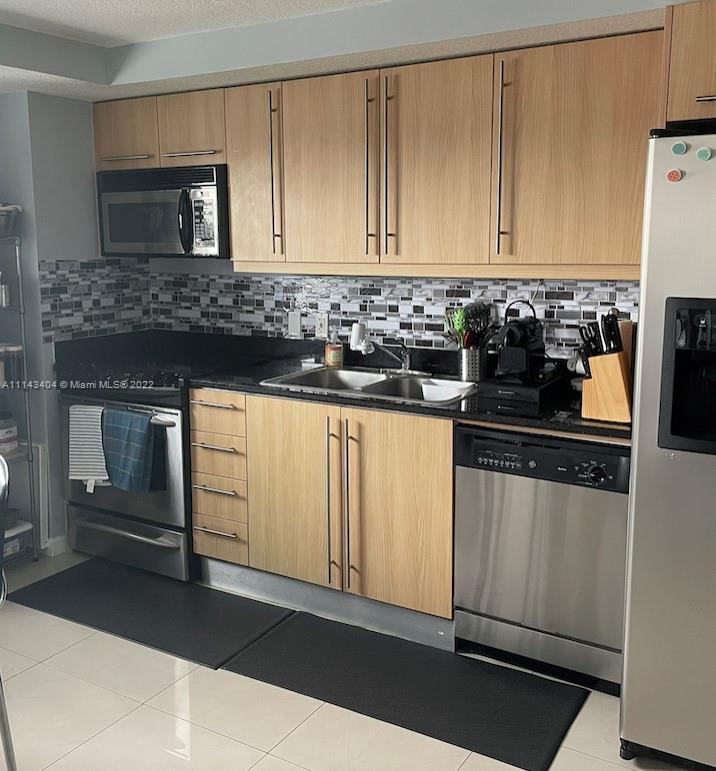 OCEANBLUE CONDO OF MIAMI - Residential