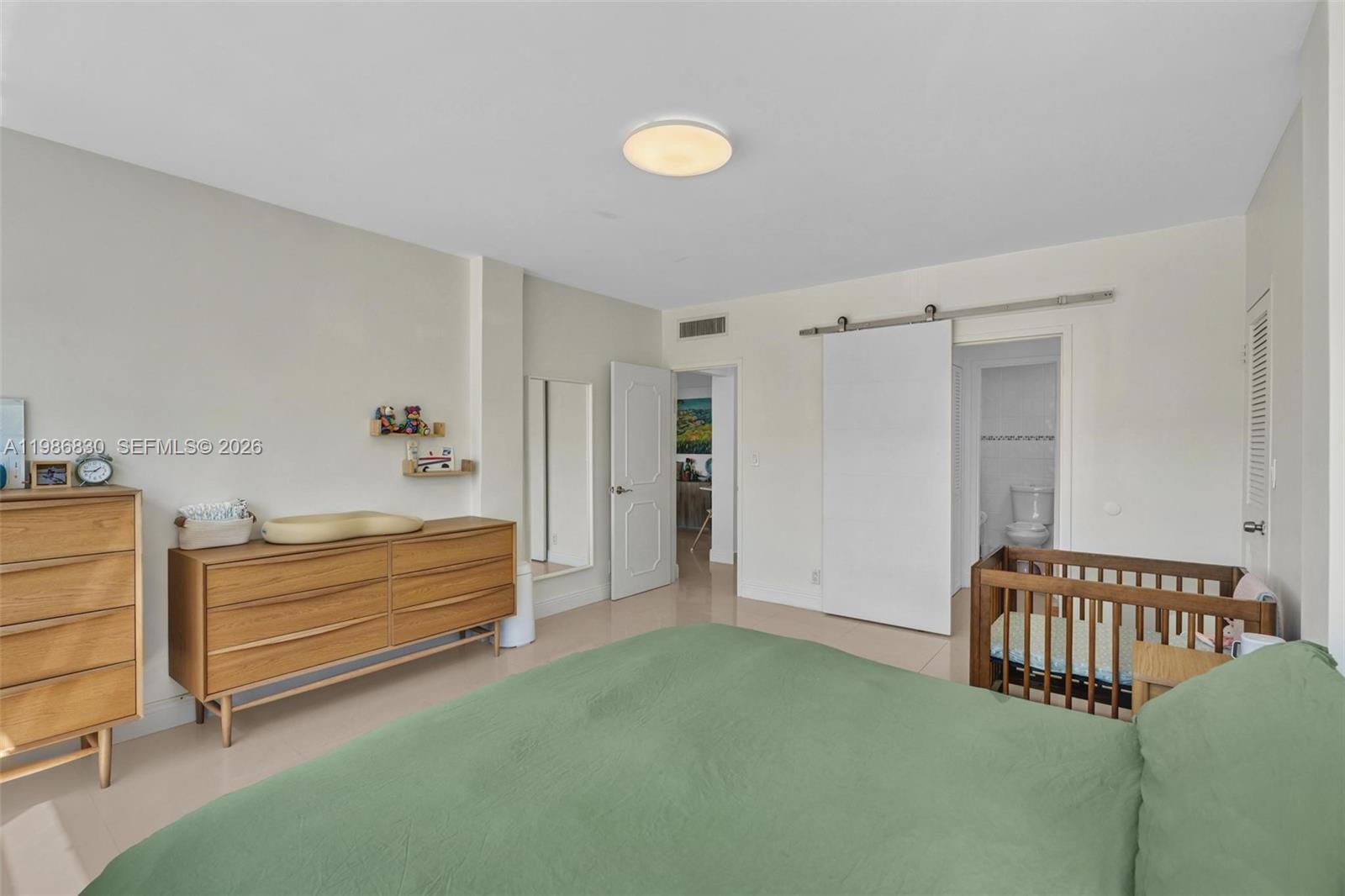 BAY HARBOUR ISLAND - Residential