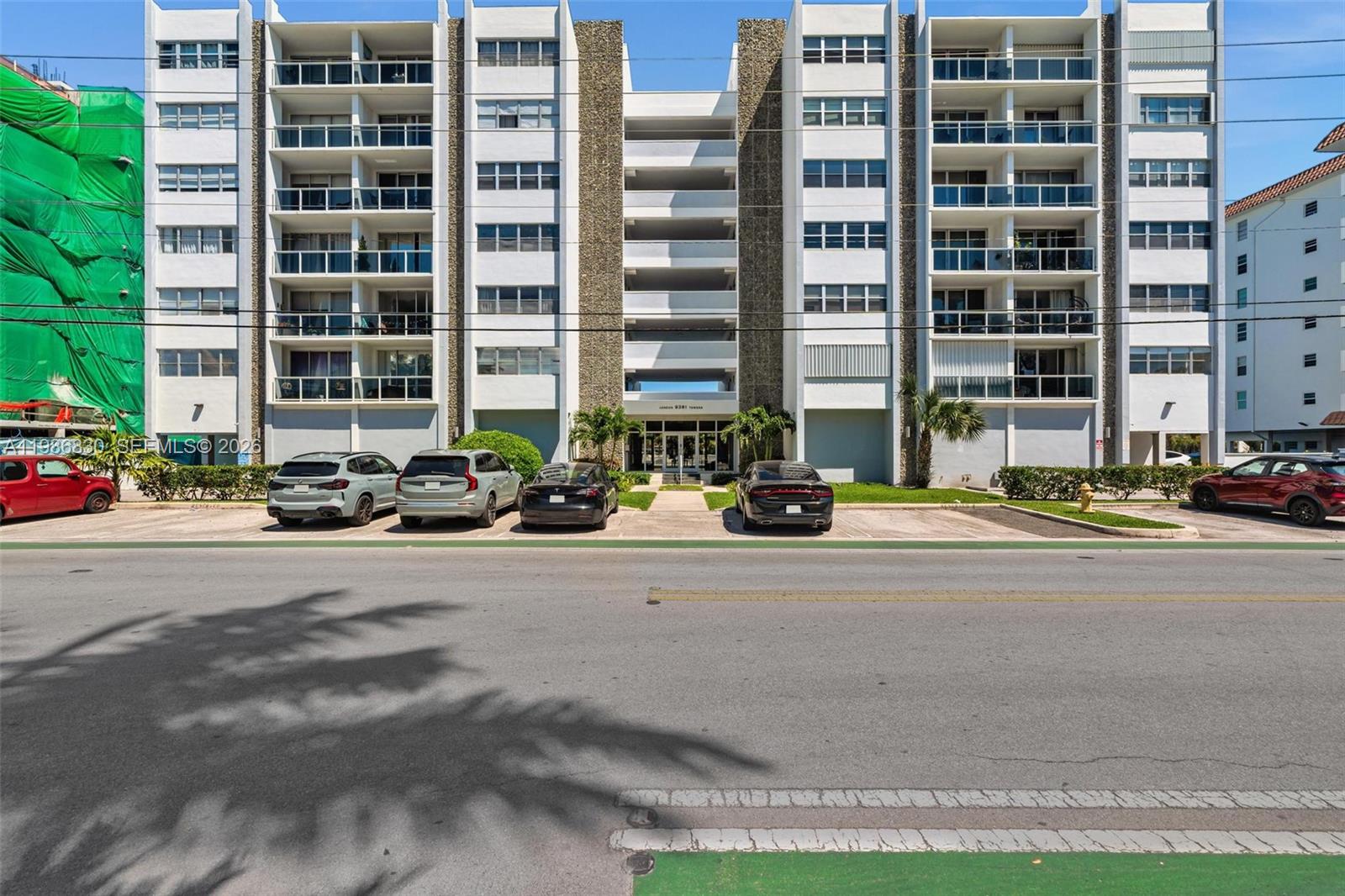 BAY HARBOUR ISLAND - Residential