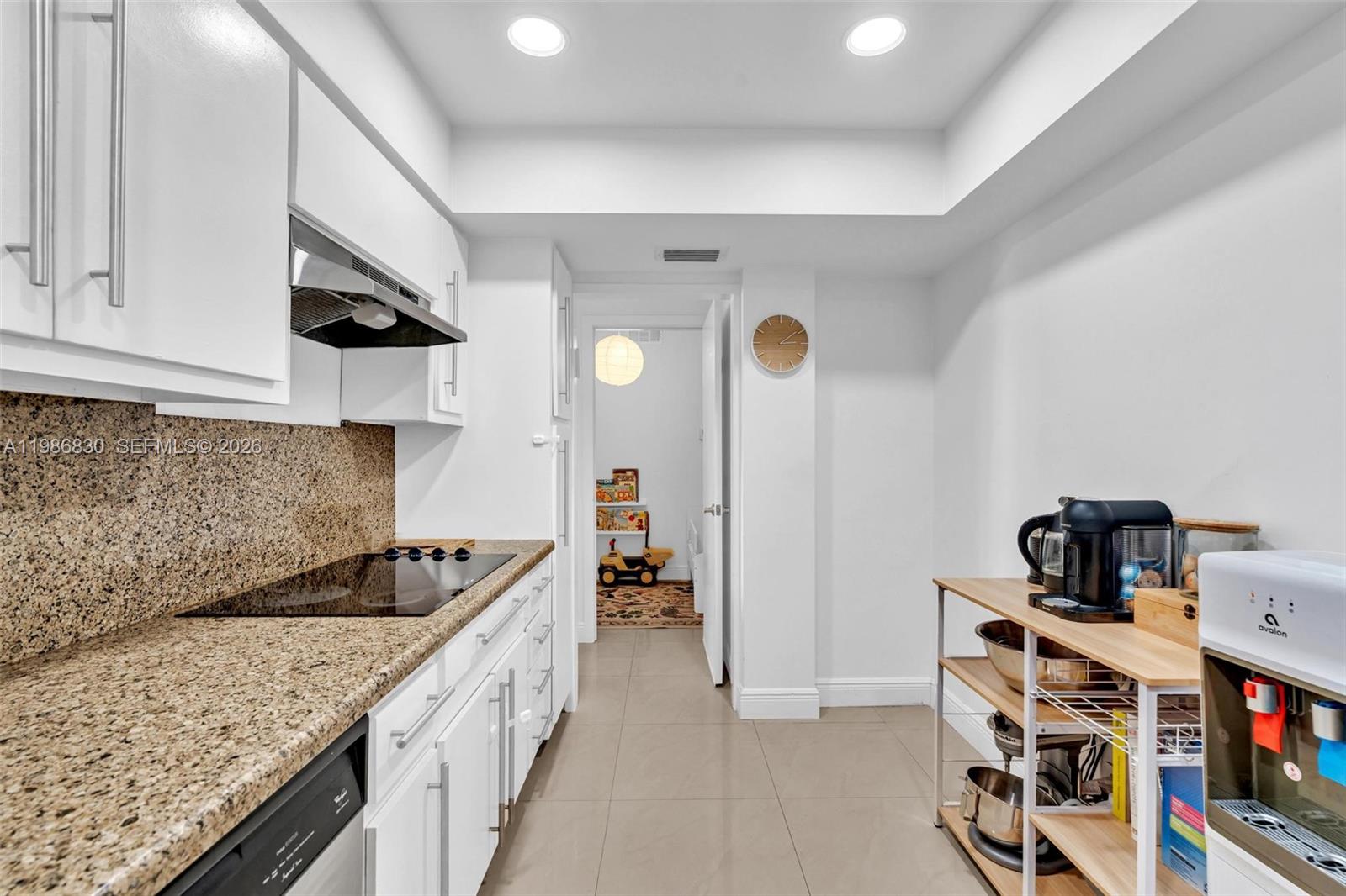 BAY HARBOUR ISLAND - Residential