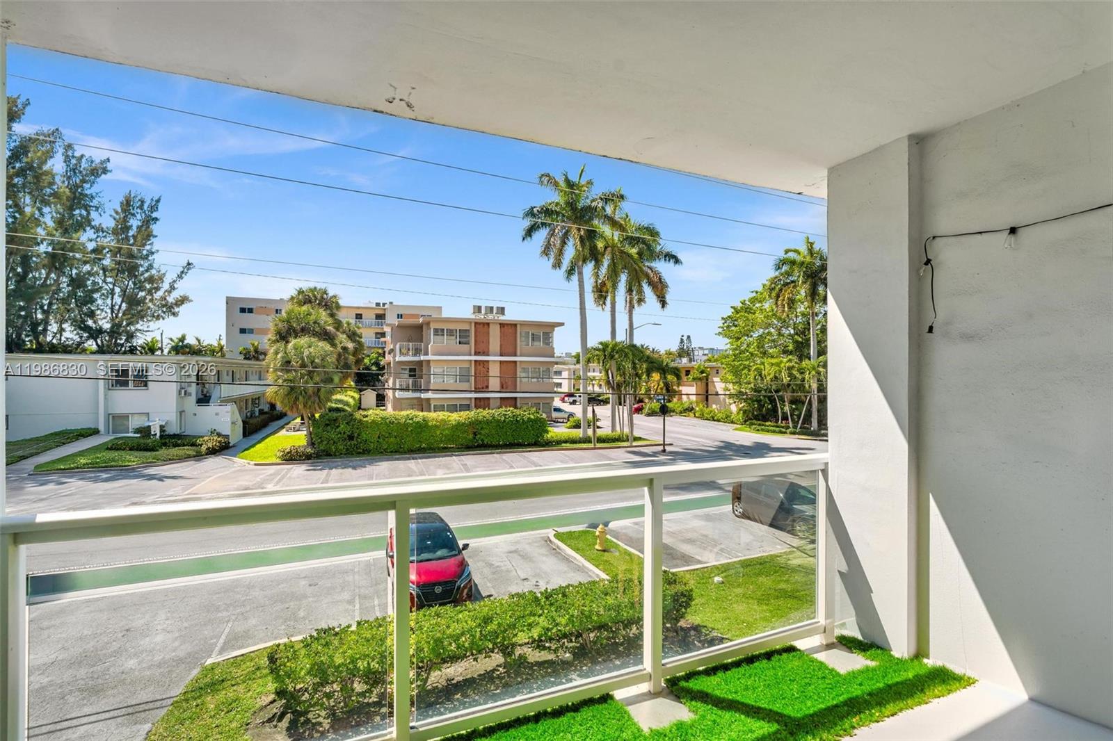 BAY HARBOUR ISLAND - Residential