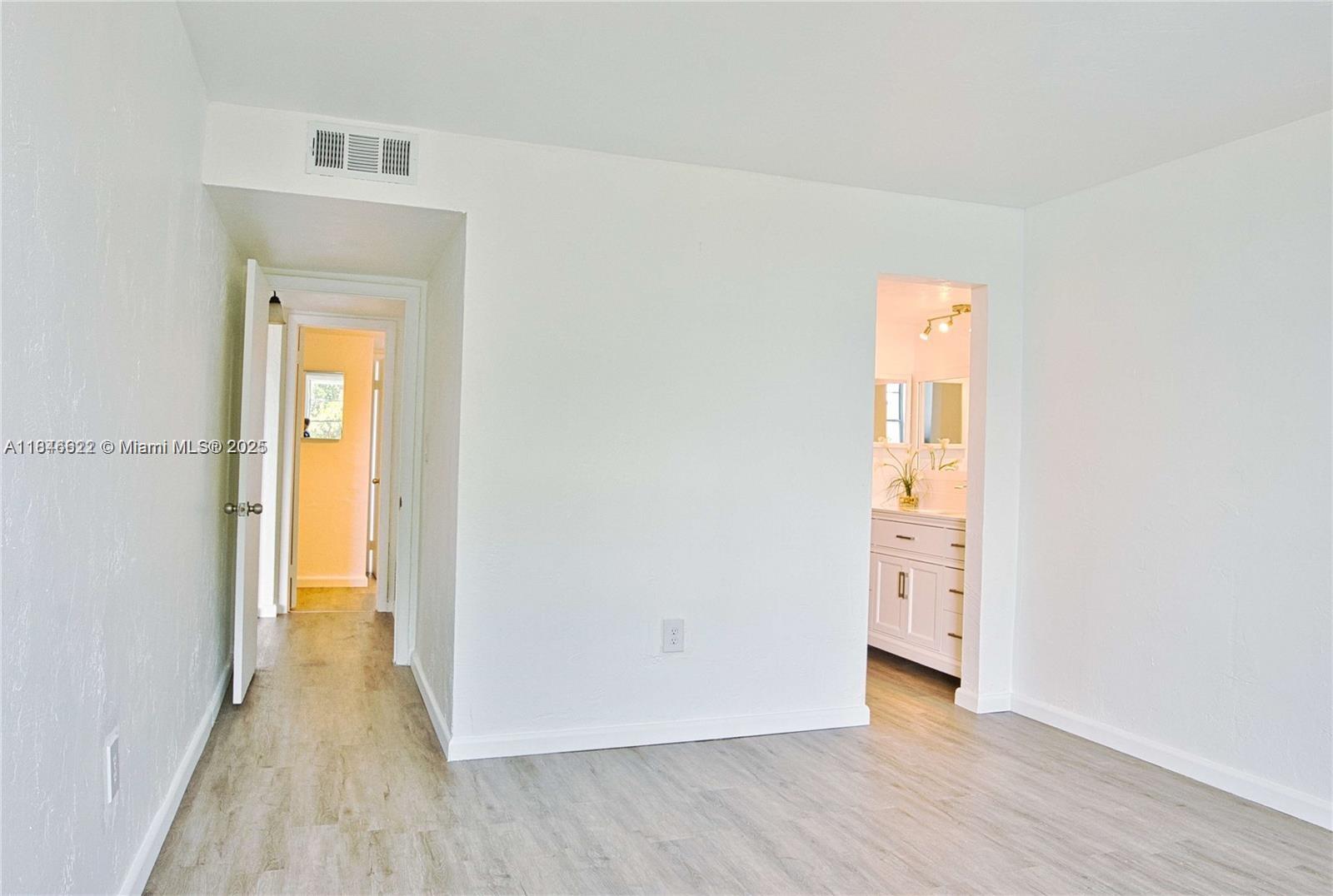 DADELAND GROVE CONDO - Residential