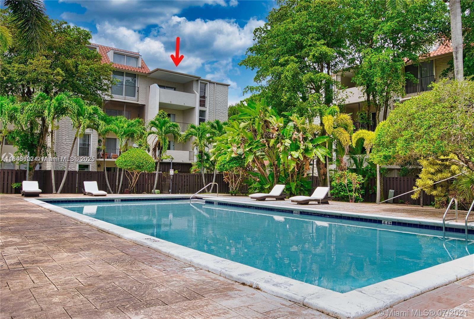 DADELAND GROVE CONDO - Residential