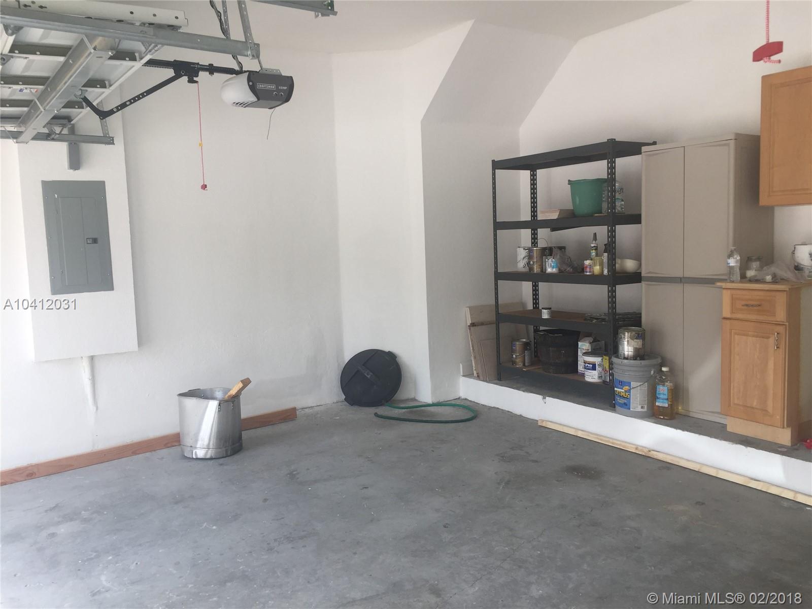 DORAL ISLES NORTH SEC ONE - Residential Lease