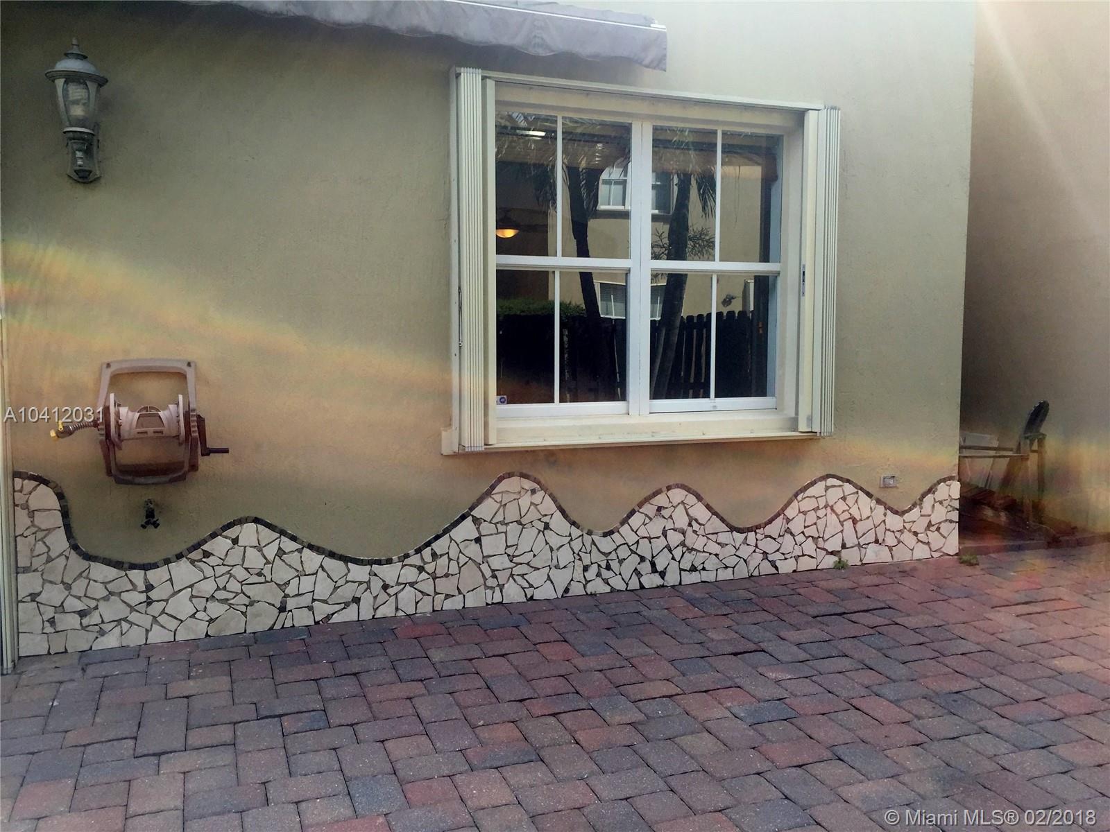 DORAL ISLES NORTH SEC ONE - Residential Lease