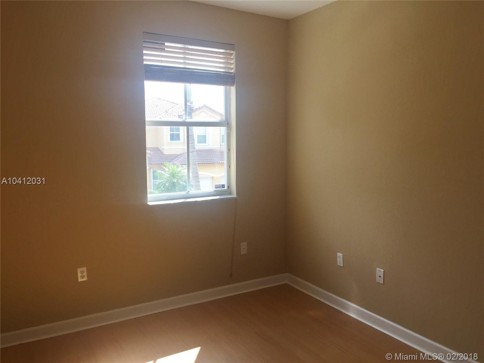 DORAL ISLES NORTH SEC ONE - Residential Lease