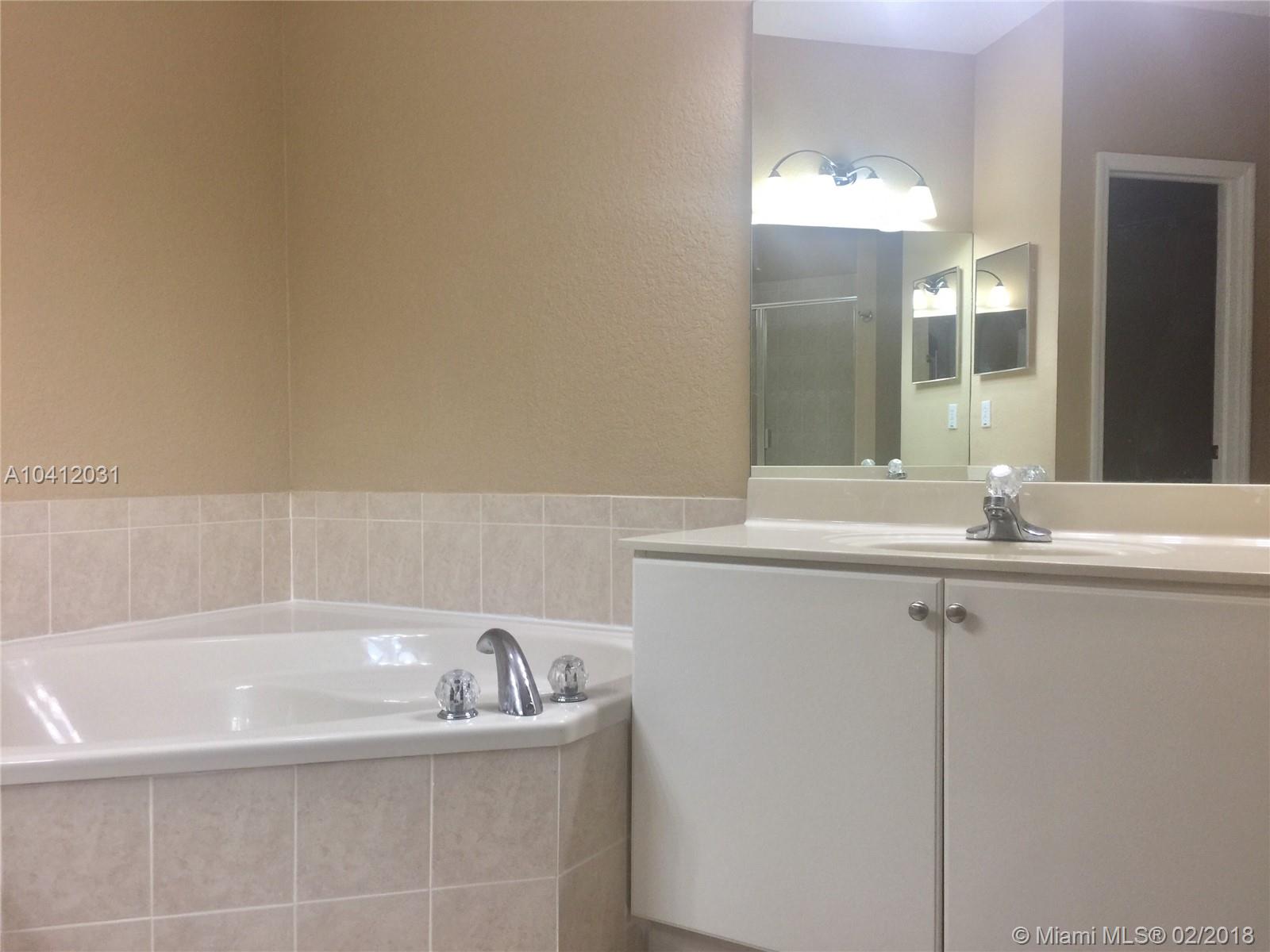 DORAL ISLES NORTH SEC ONE - Residential Lease