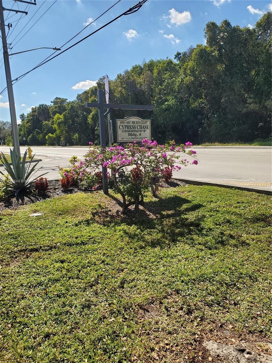 **Don't miss this great deal** 1 bedroom 1 bath unit located on the 2nd floor 55+ community in the heart of Lauderdale Lakes, with access to near shopping, dining, and major highways.   
Seller is motivated! 
Seasonal rental October - April. Credit score 700+. Down payment 20%.