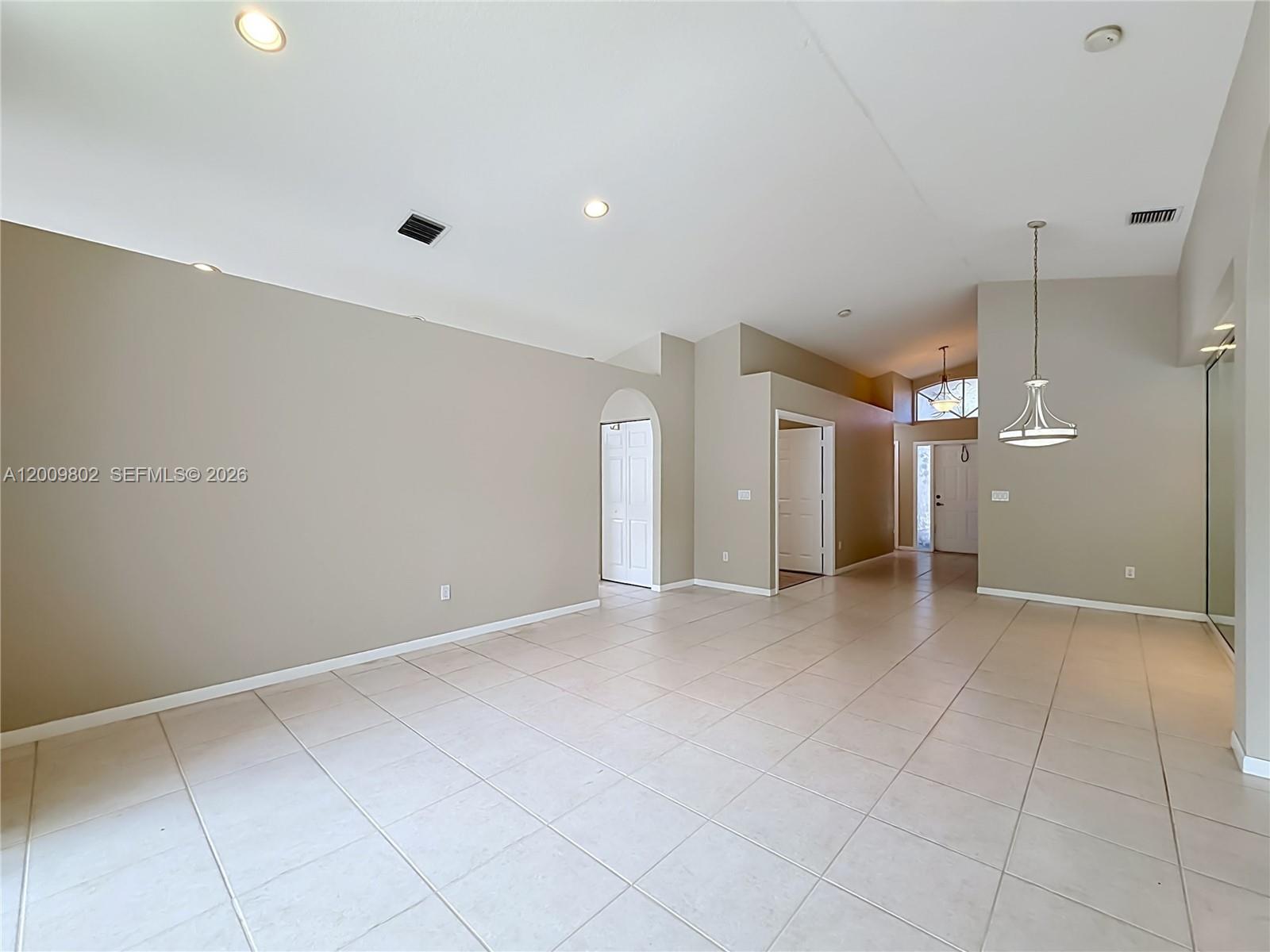 BOCA PINES 2 - Residential