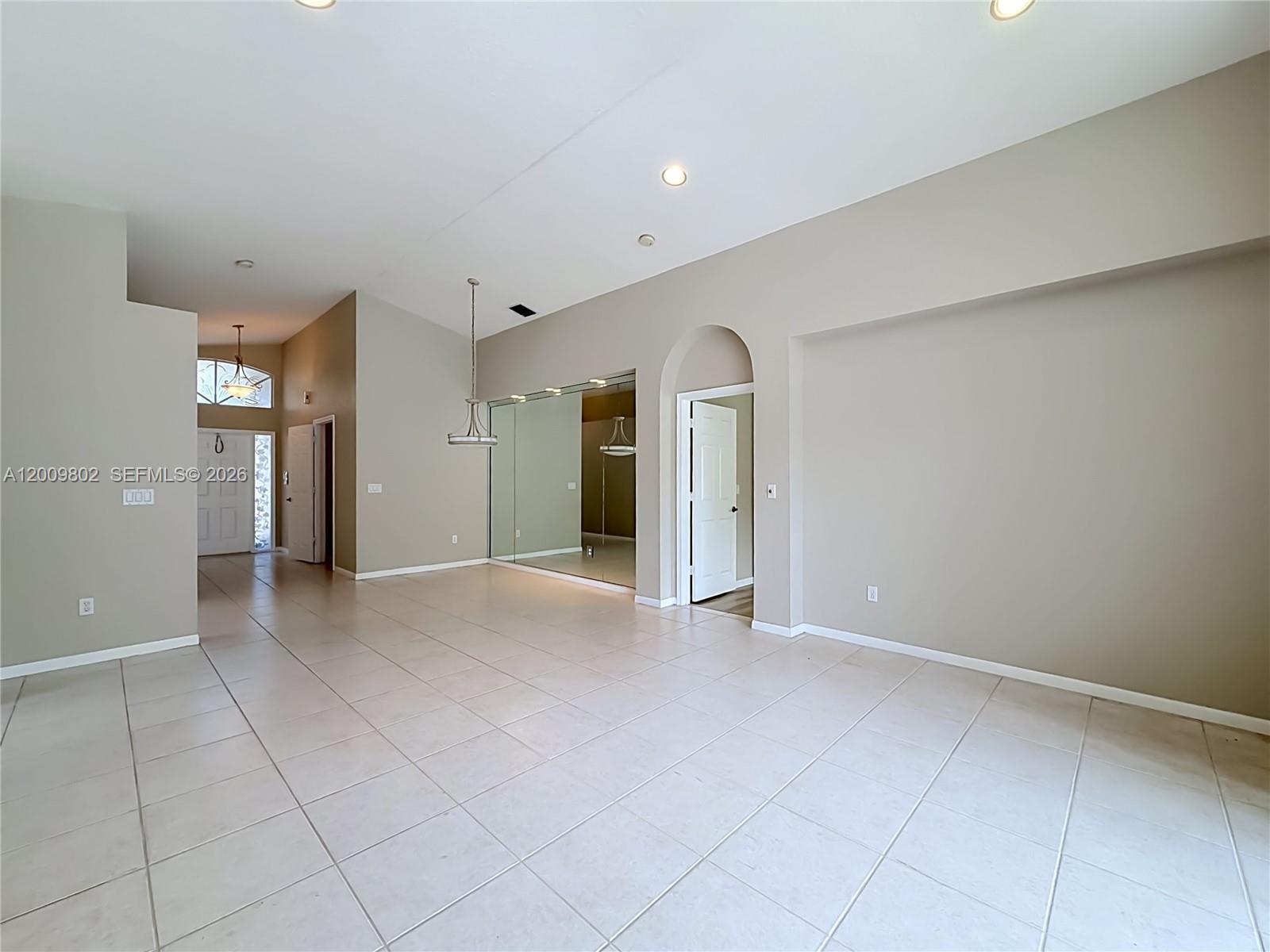 BOCA PINES 2 - Residential
