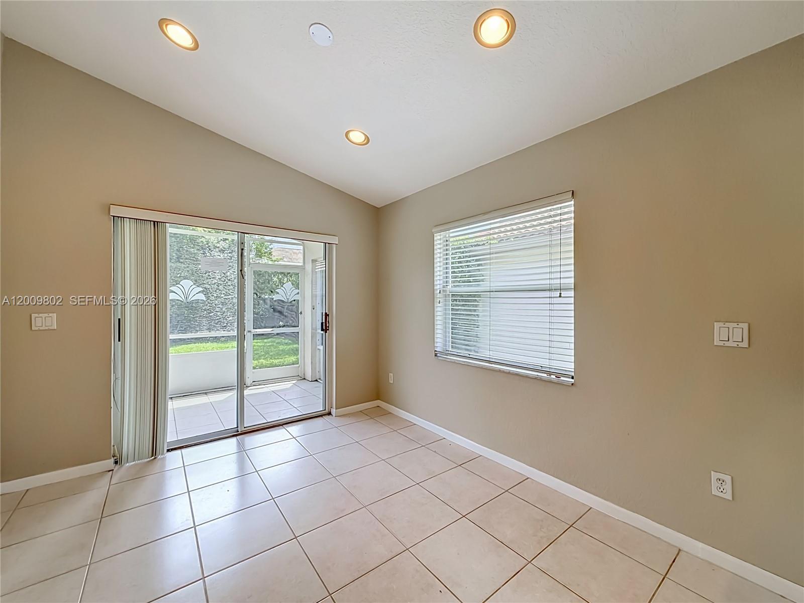 BOCA PINES 2 - Residential