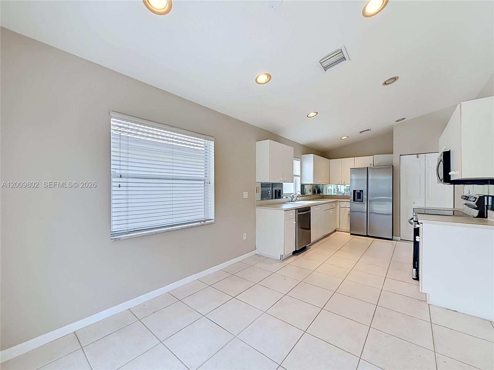 BOCA PINES 2 - Residential