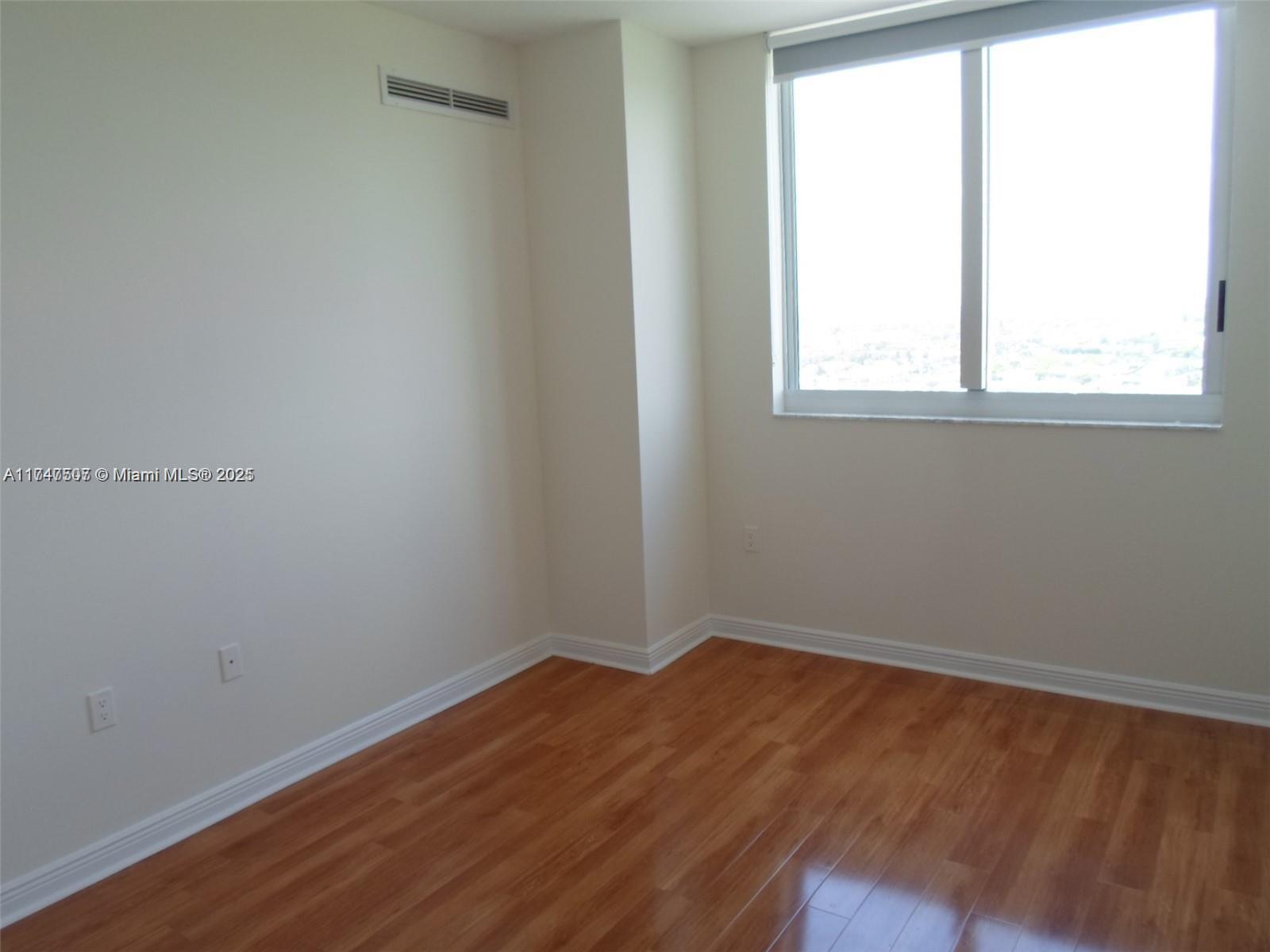 1745 E Hallandale Beach Blvd 1907W