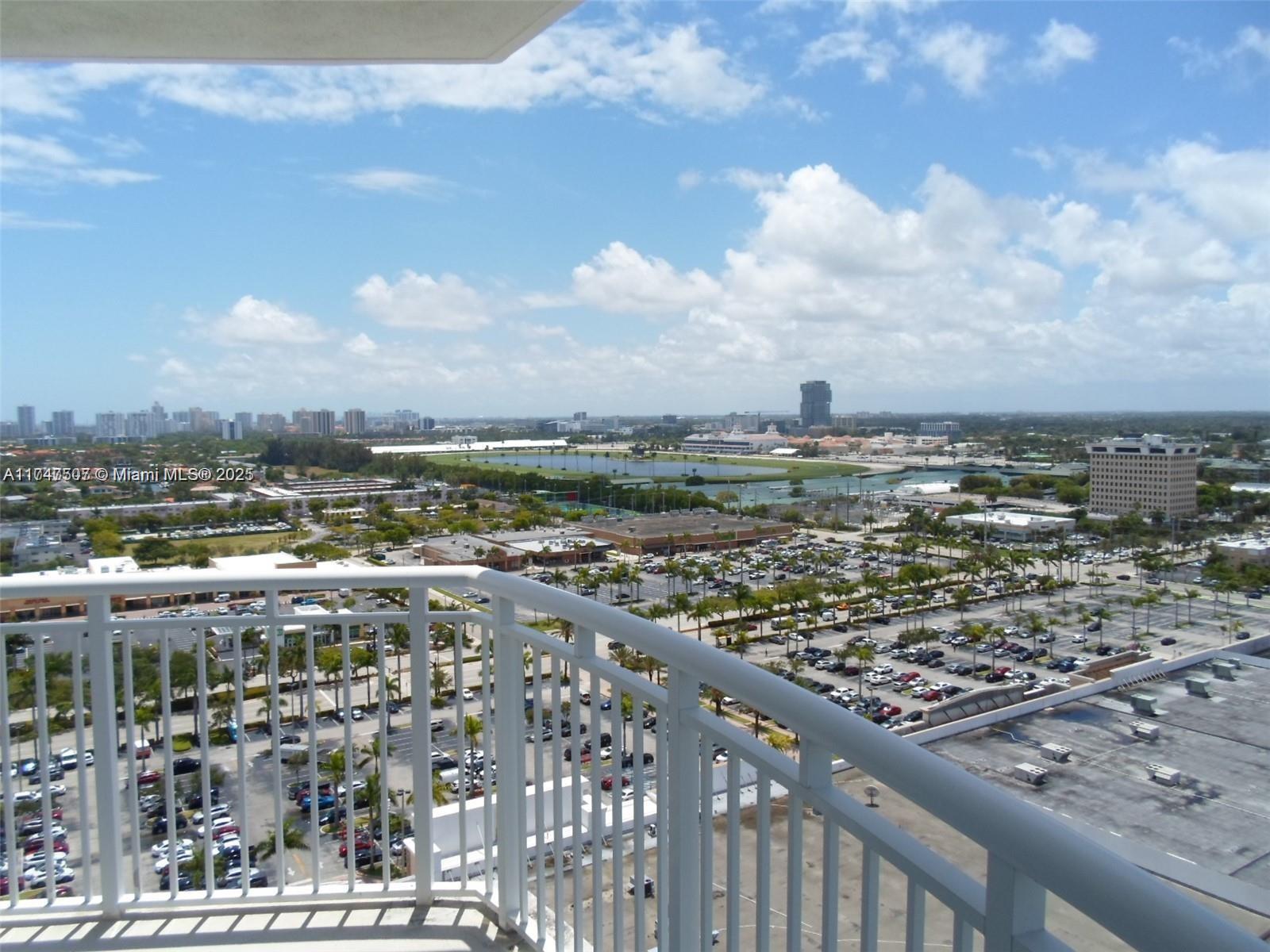 DUO CONDOMINIUM WEST - Residential