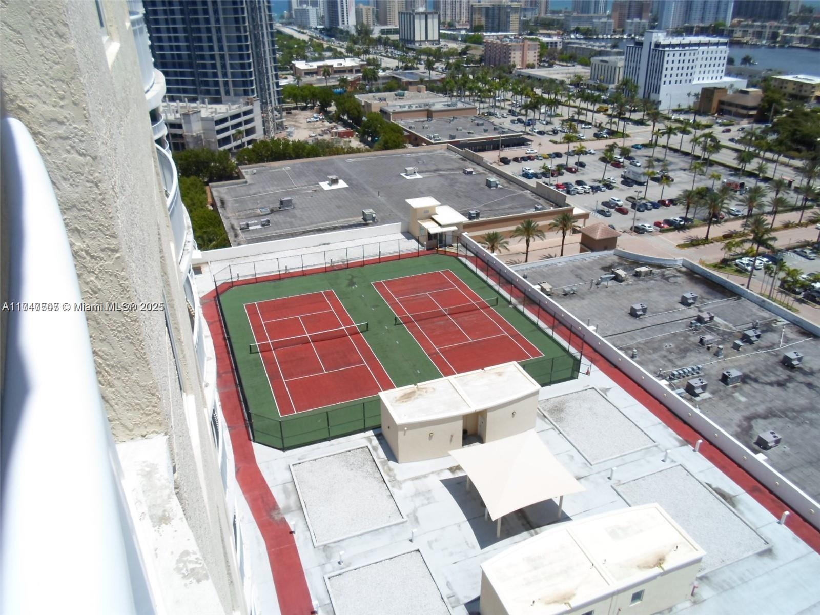 DUO CONDOMINIUM WEST - Residential