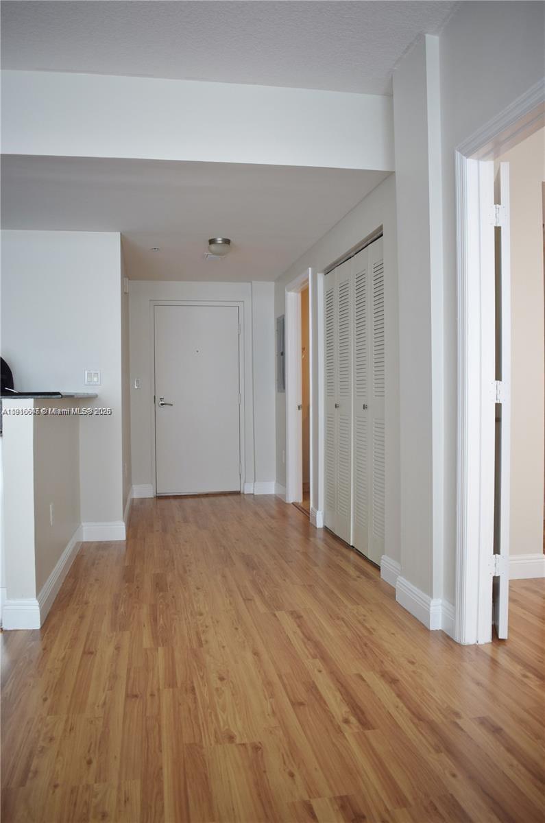 LOFTS AT MAYFAIR CONDO - Residential