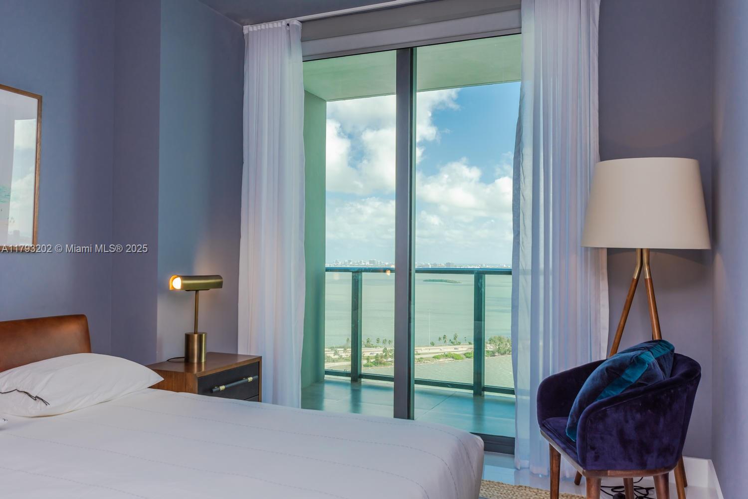 PARAISO BAYVIEWS CONDO - Residential