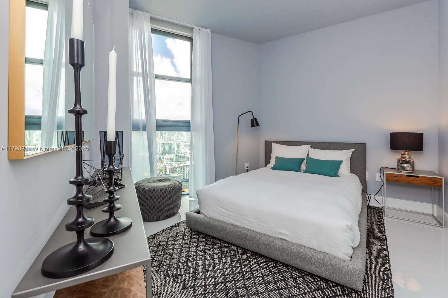 PARAISO BAYVIEWS CONDO - Residential