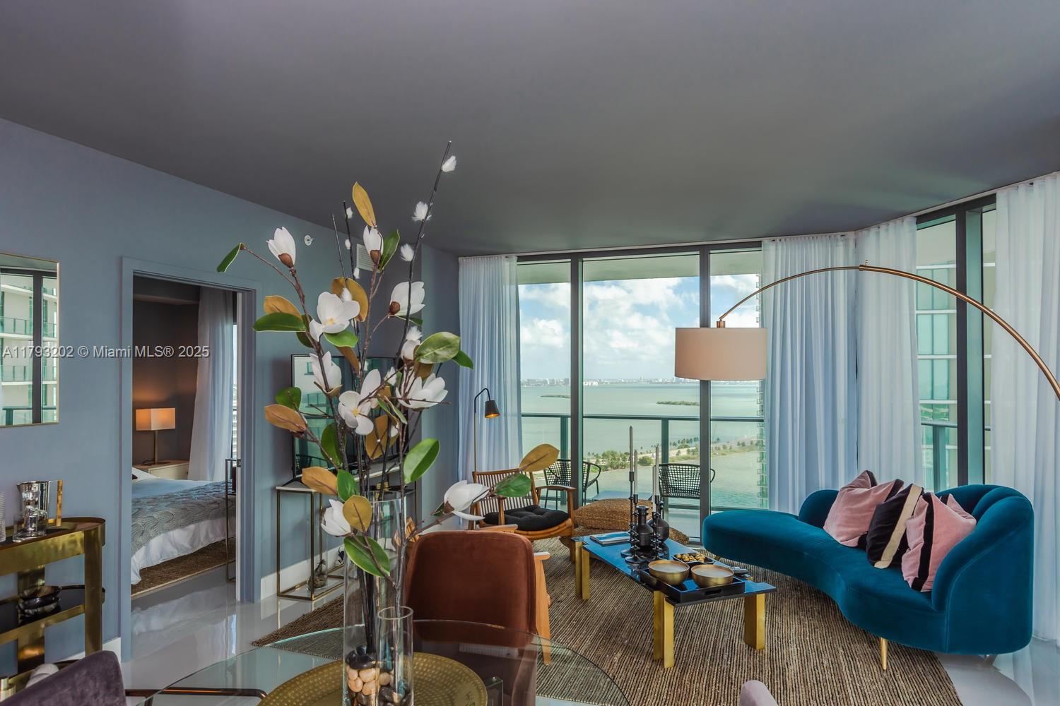 PARAISO BAYVIEWS CONDO - Residential