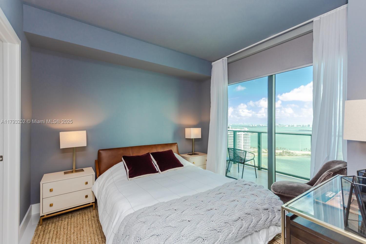 PARAISO BAYVIEWS CONDO - Residential