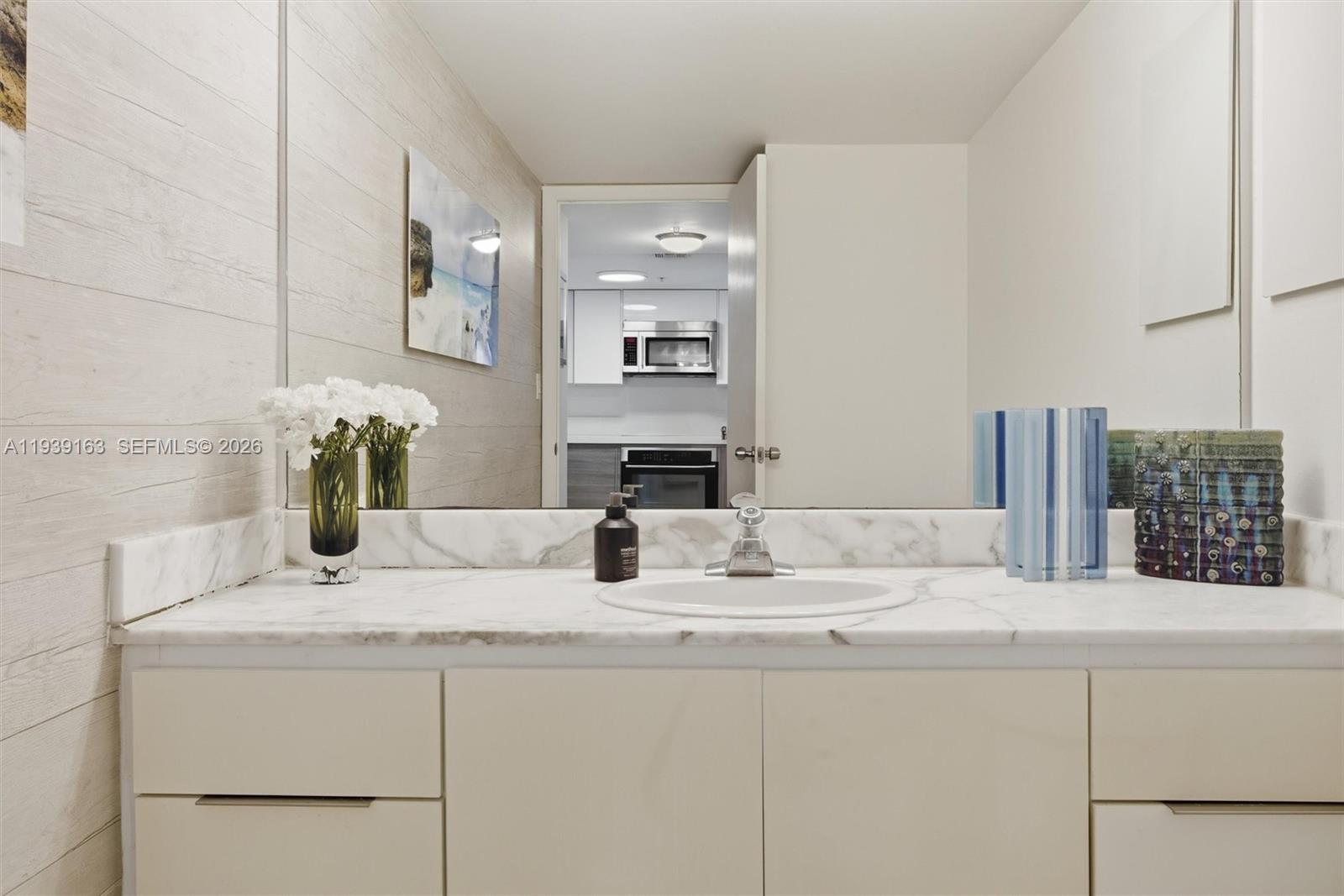 CLUB ATLANTIS CONDO - Residential