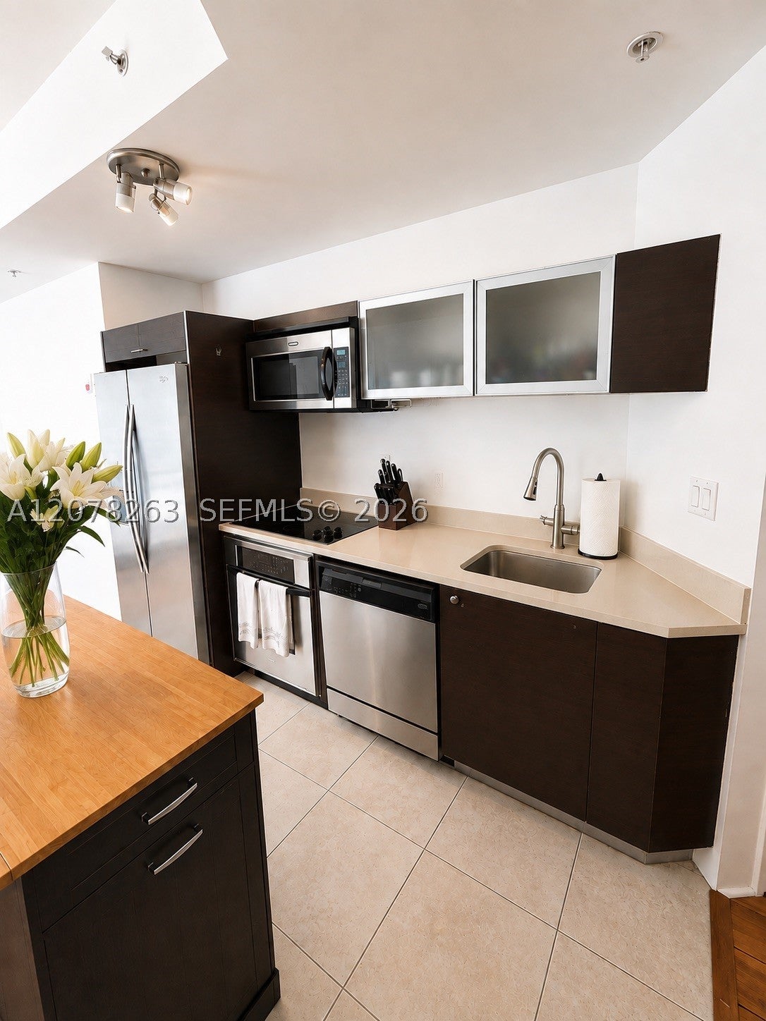 1900 N Bayshore Dr 3005