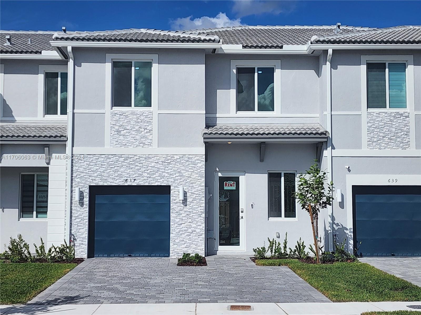 Rental Property at 637 Se 13th St Cir, Homestead, Miami-Dade County, Florida - Bedrooms: 4 
Bathrooms: 4  - $3,300 MO.