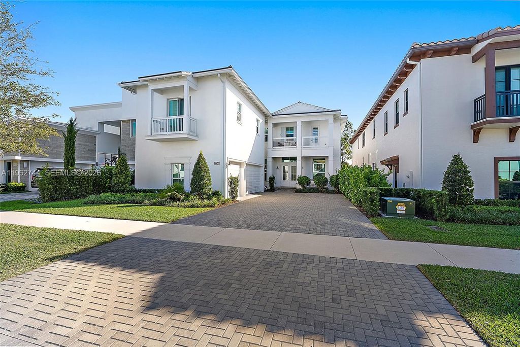 Photo of 13348 Bernoulli Way, Palm Beach Gardens, FL 33418 (MLS # A11962744)