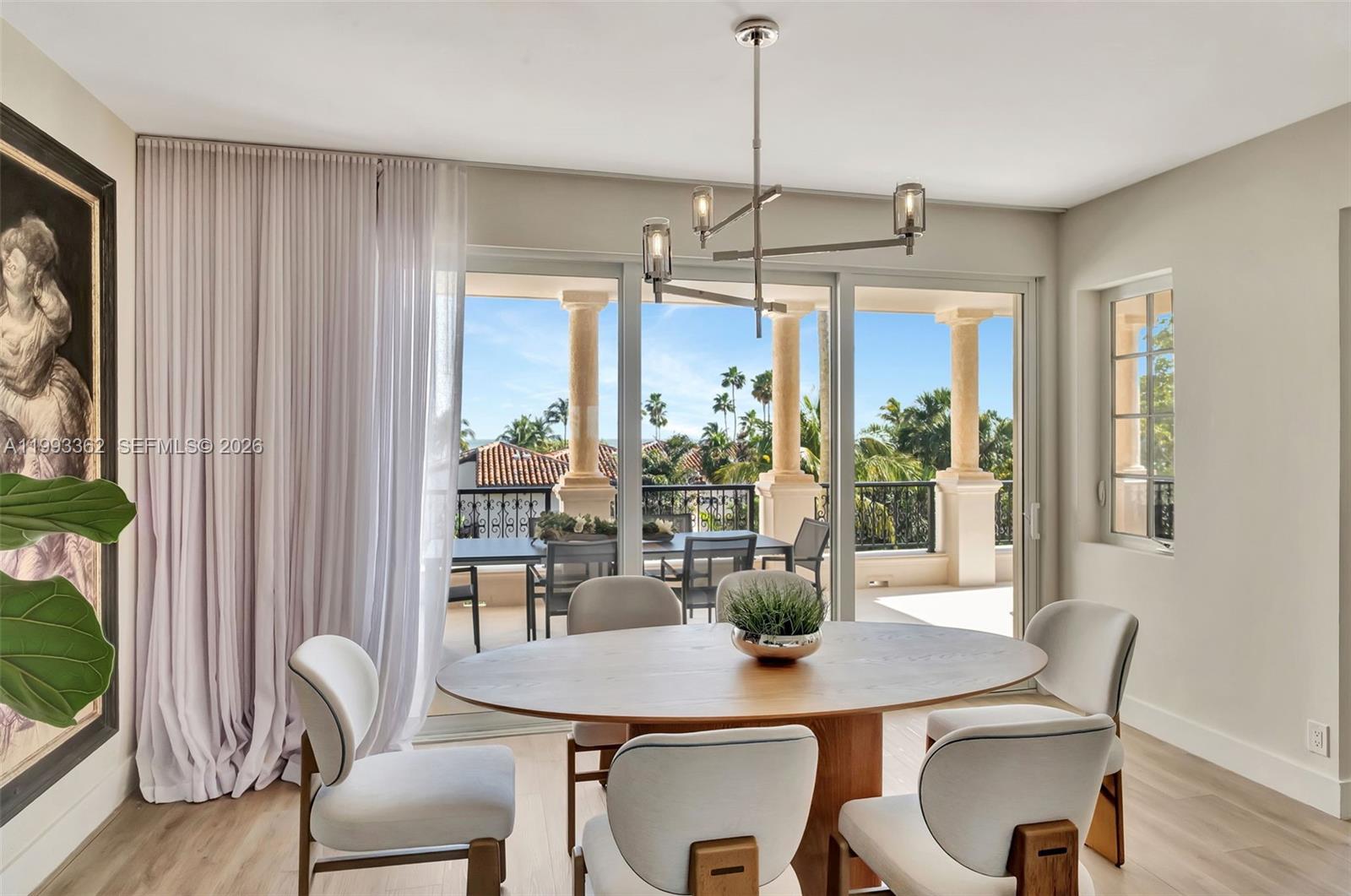 19136 Fisher Island Dr 19136