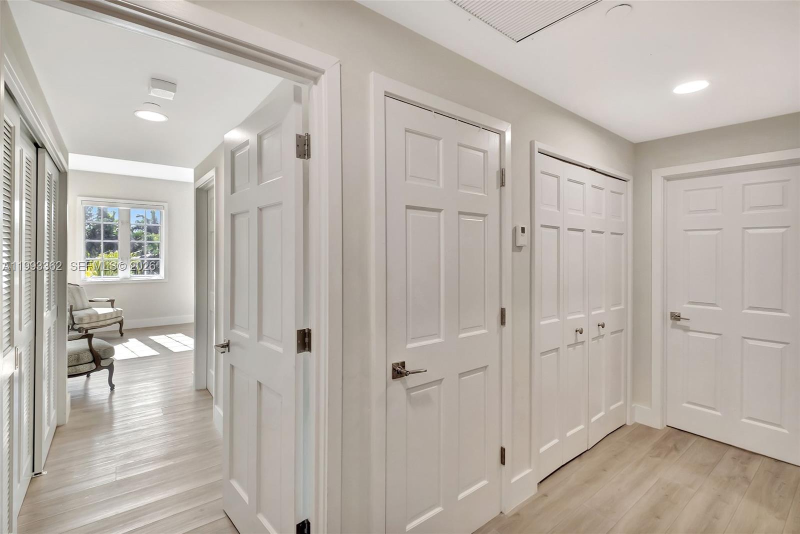 SEASIDE CONDO - Residential