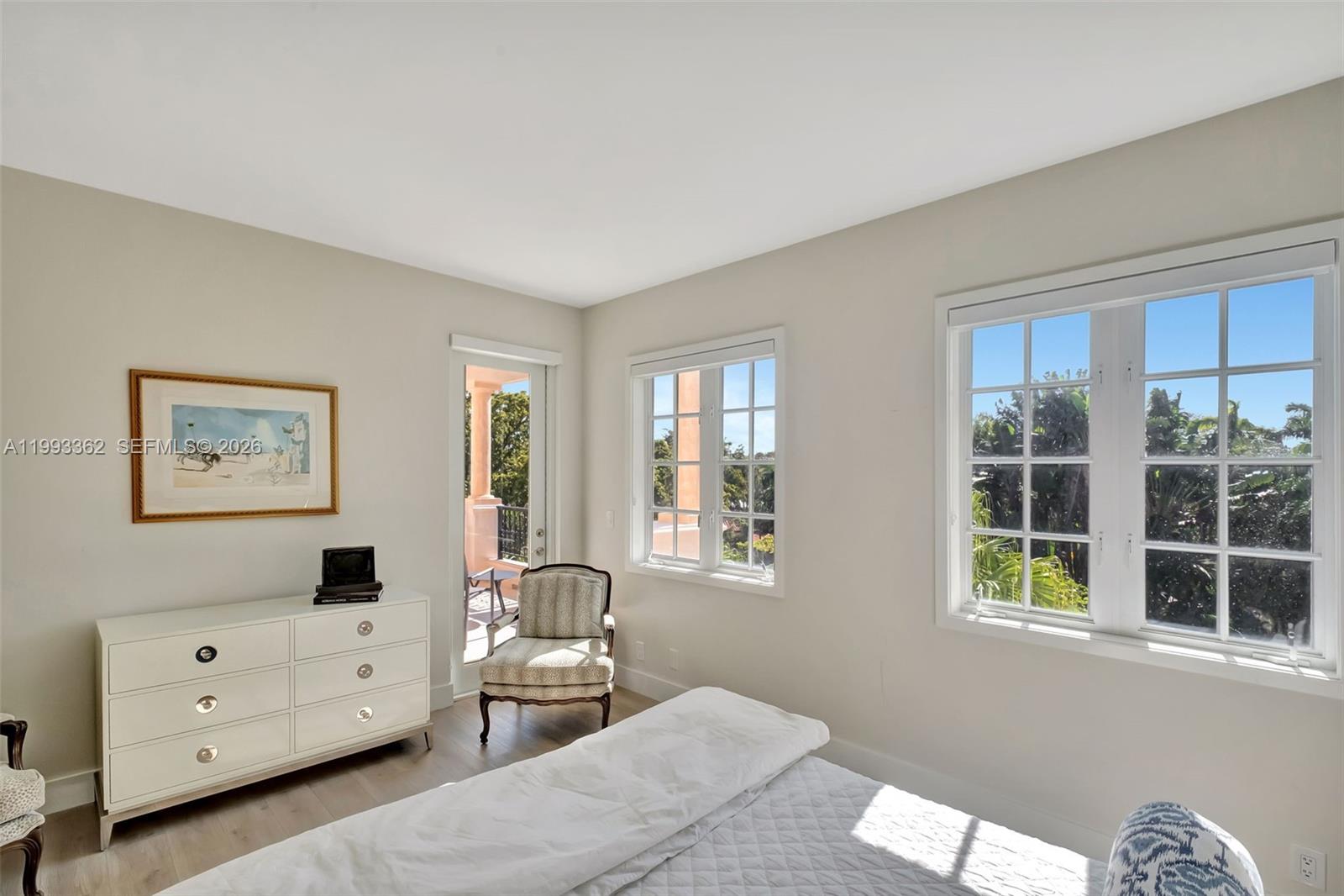 SEASIDE CONDO - Residential