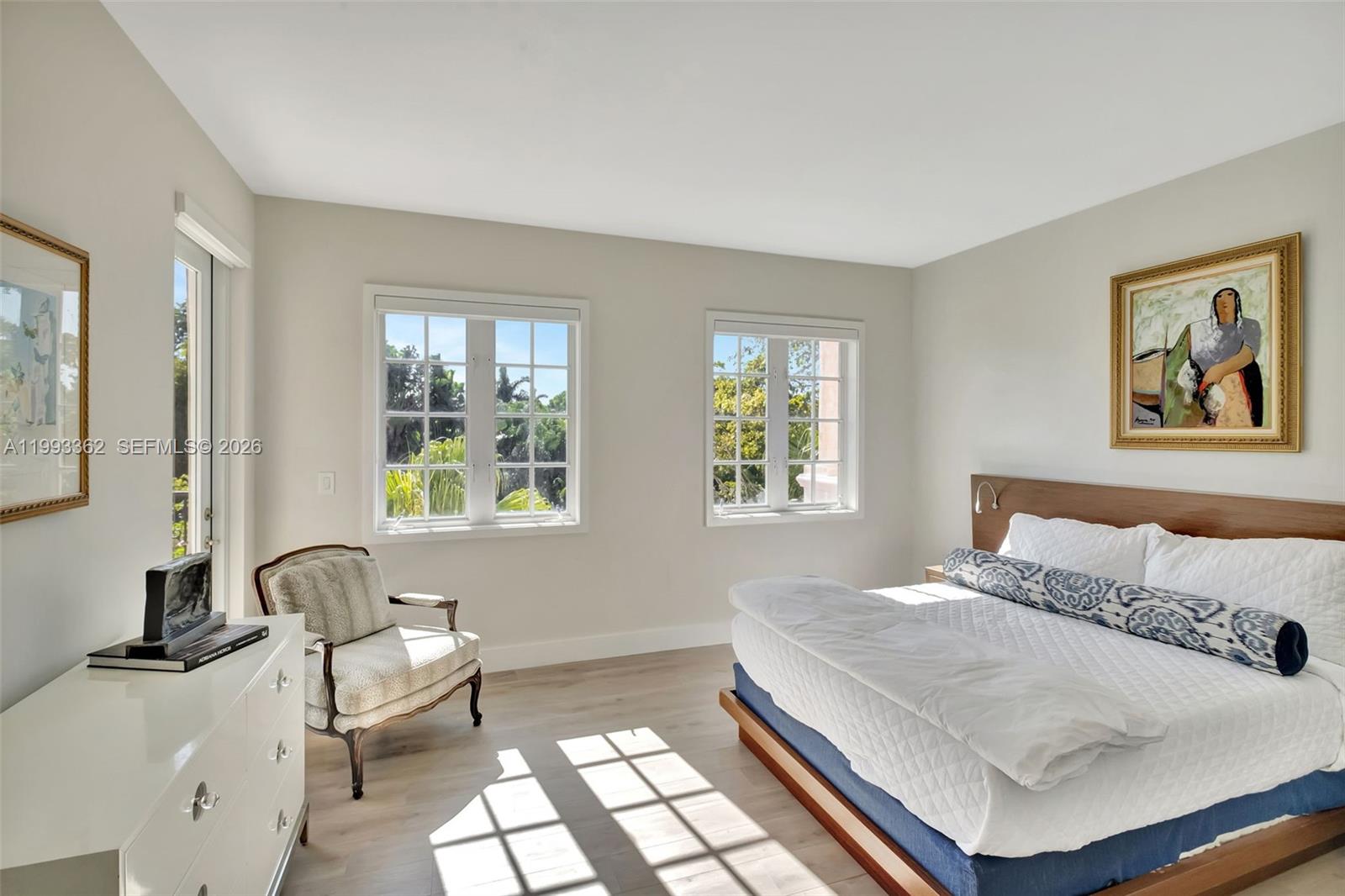 SEASIDE CONDO - Residential