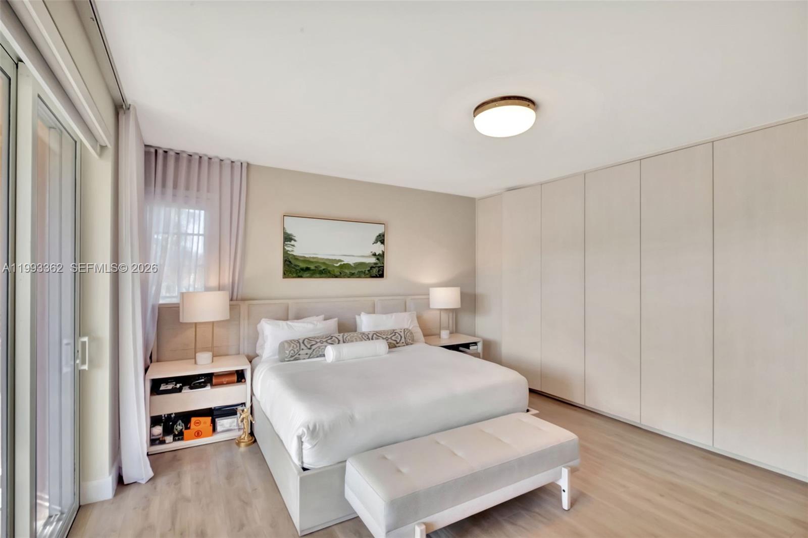 SEASIDE CONDO - Residential