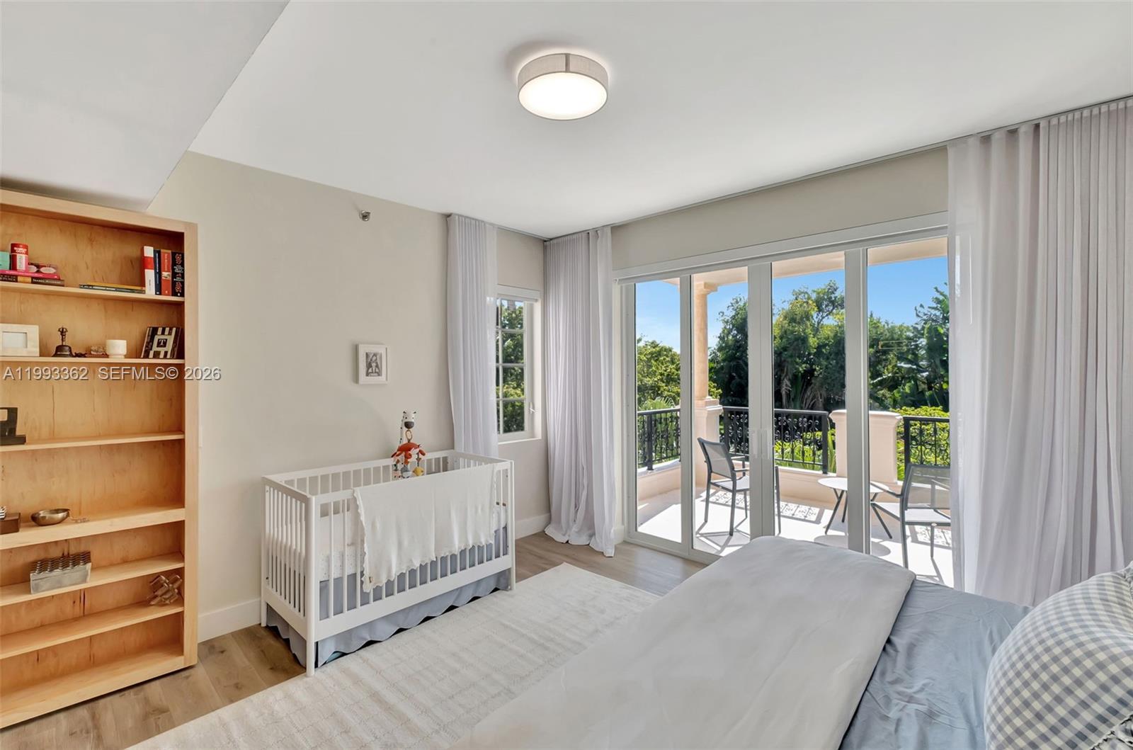 SEASIDE CONDO - Residential