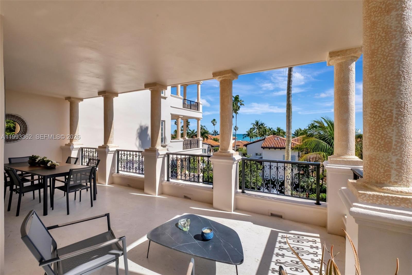 SEASIDE CONDO - Residential