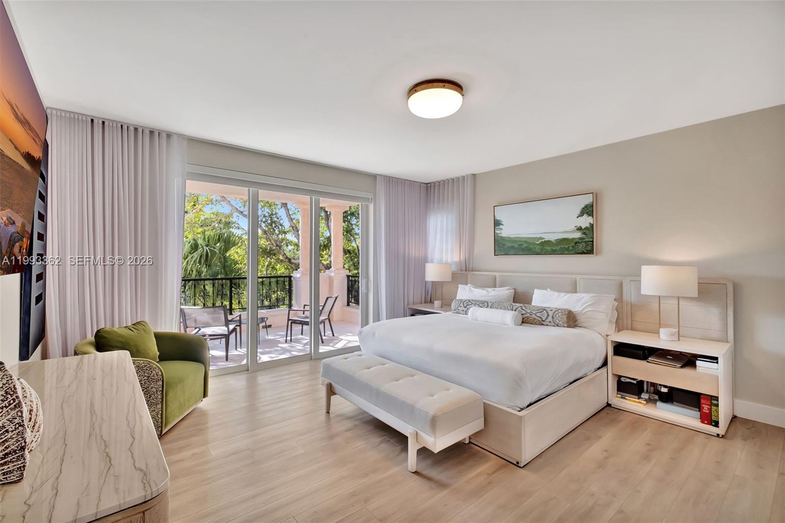 SEASIDE CONDO - Residential