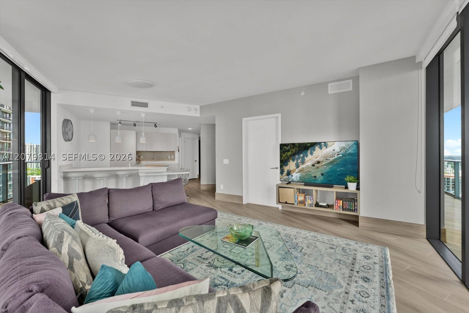 501 NE 31st St 2006
