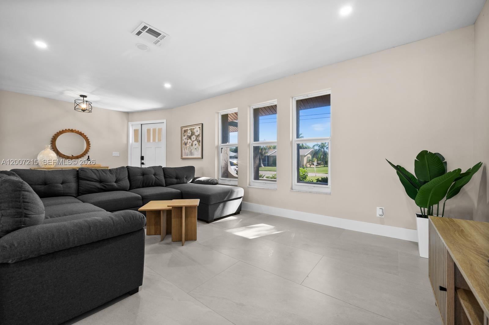 CAPE CORAL SUBDIVISION - Residential