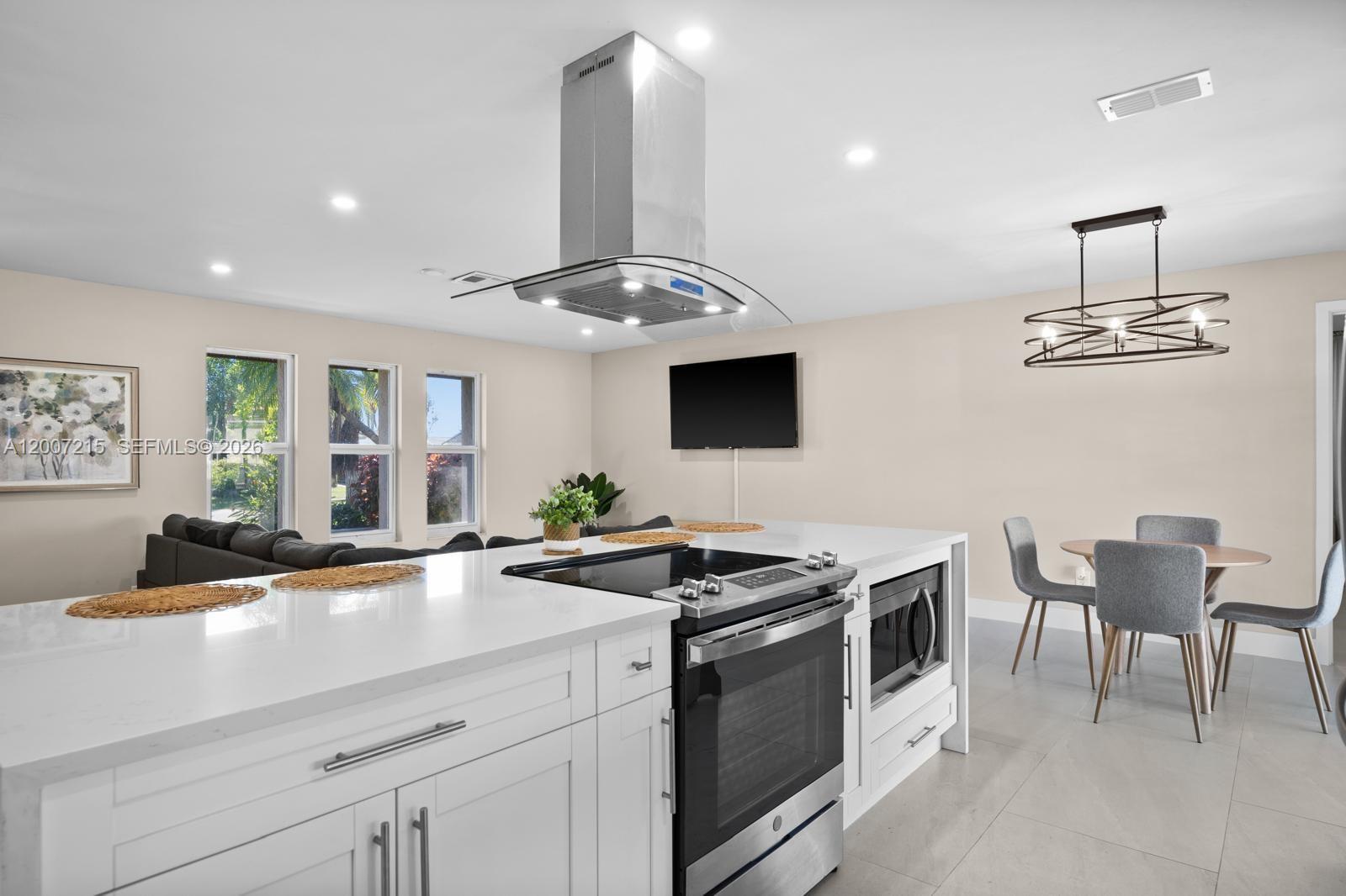 CAPE CORAL SUBDIVISION - Residential