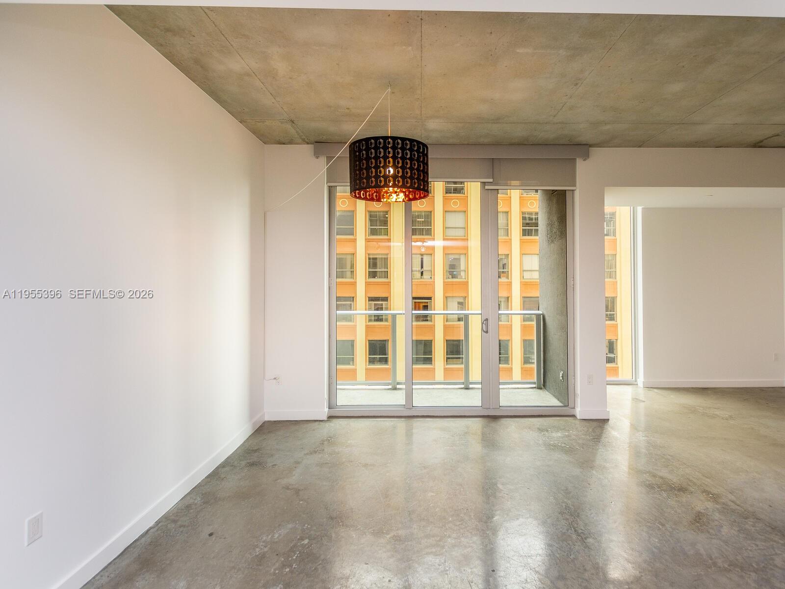 CENTRO CONDO - Residential